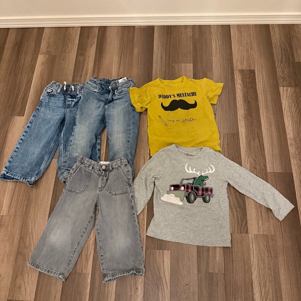 GAP Kids Blue and Gray Jeans Collection - Picture 8 of 10